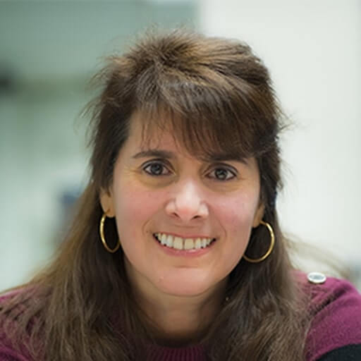 Elizabeth Torres Headshot
