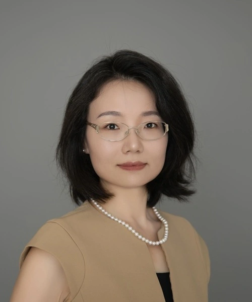 Jackie Yang Headshot